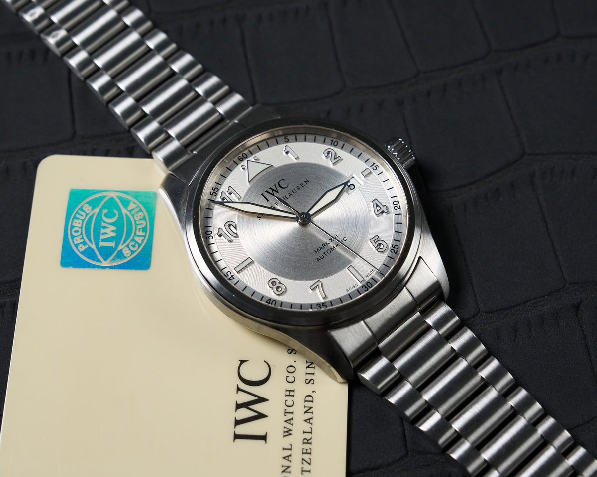 IW325505, Spitfire Mark XVI, Silver Dial
