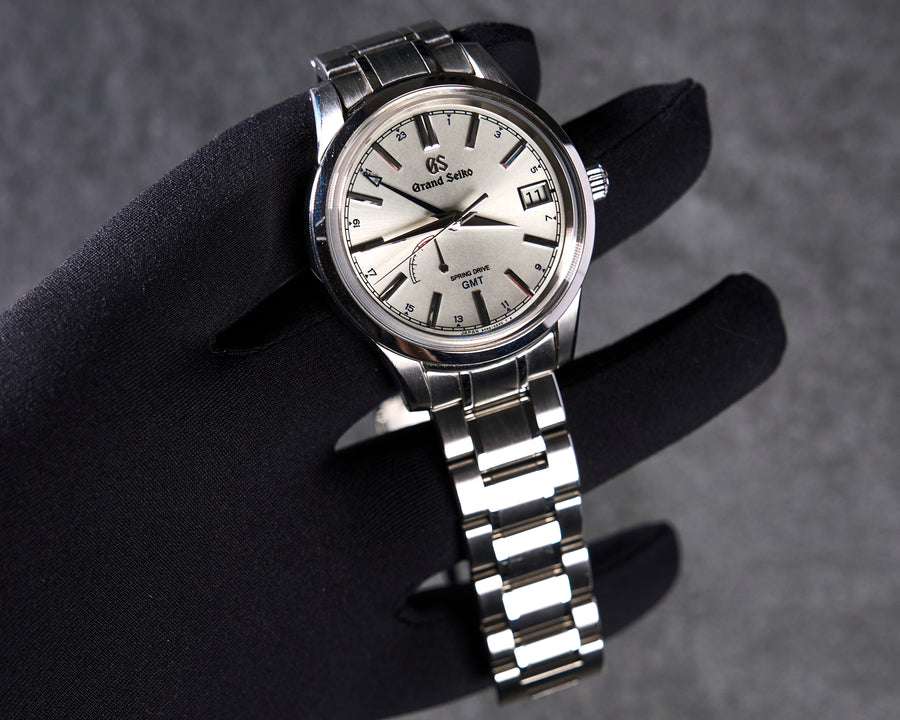 SBGE225, Spring Drive GMT, Silver Dial